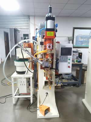 Tukang las titik kacang 180KVA